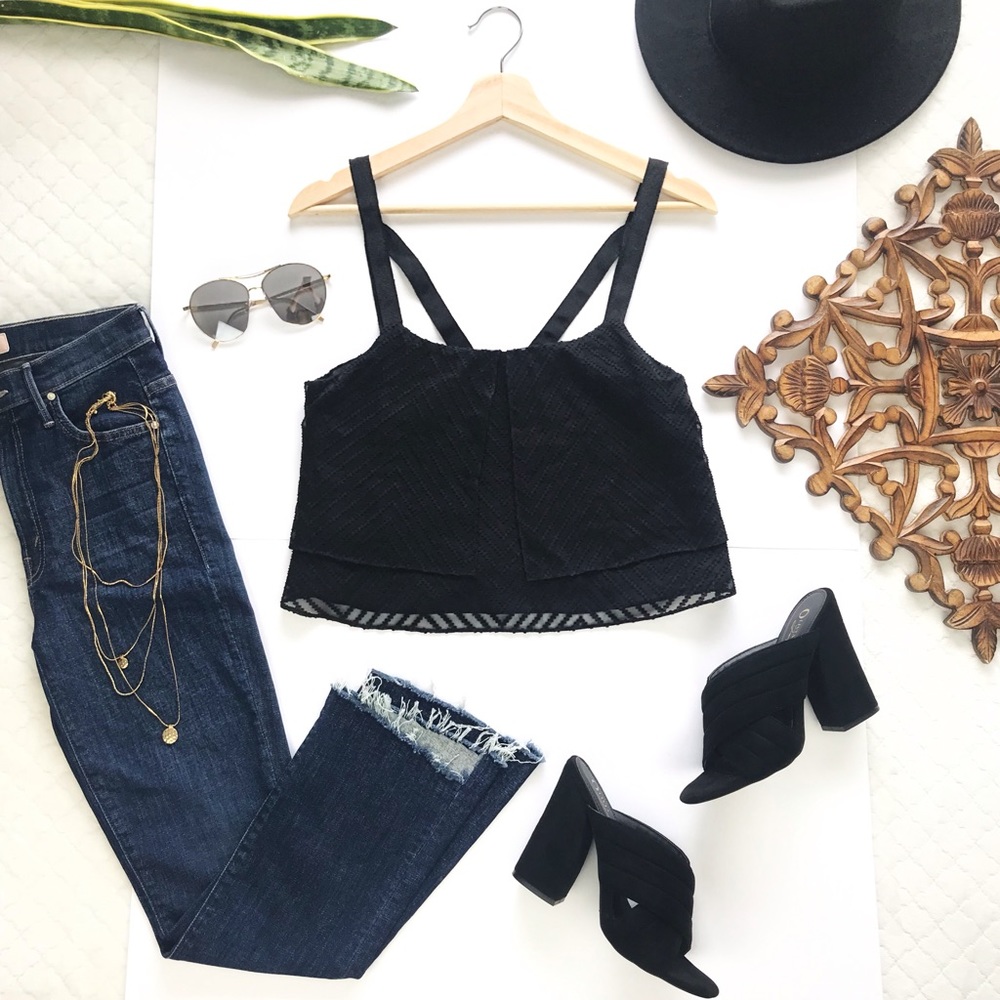 LOVERS + FRIENDS BLACK CROP TOP